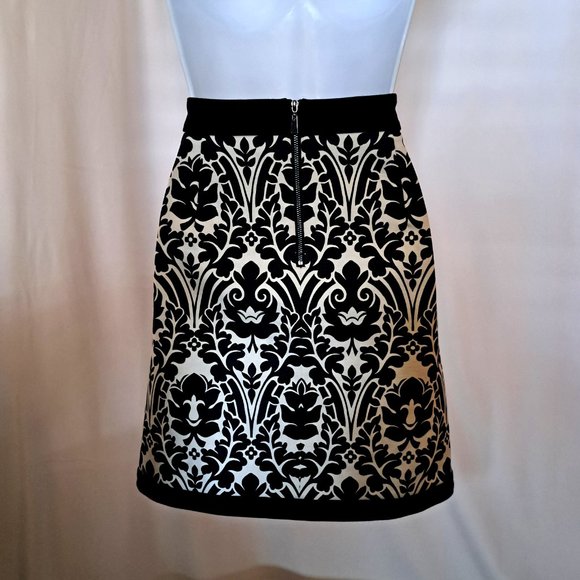 LAUNDRY by SHELLI SEGAL skirt Sz 6 FLORAL poly-rayon-spandex FORMAL CASUAL WORK - Picture 3 of 10